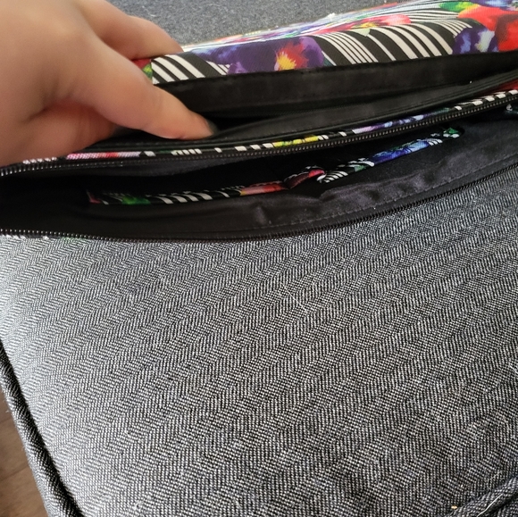 Beautiful bag aldo black white strip flower - Picture 7 of 14